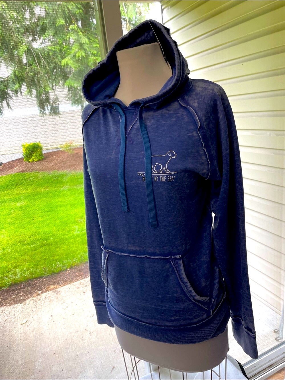 Women’s Sz S NWT BUDDY BY THE SEA Comfort Hoodie in a washed blue iris color - Picture 2 of 9
